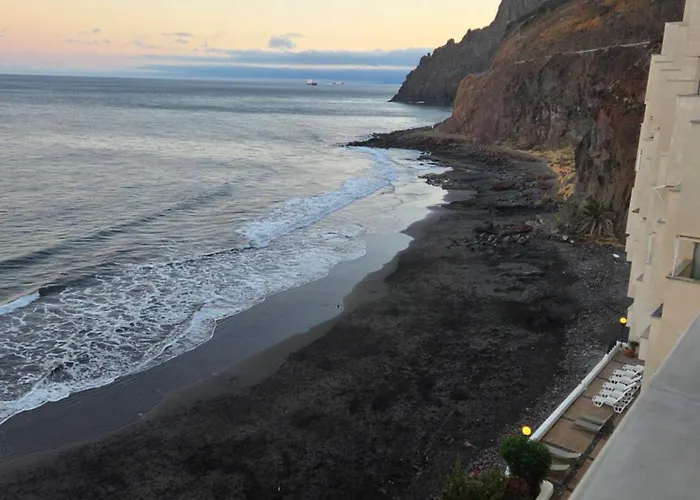 Paraiso Playa Chica 公寓 *